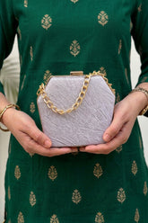 Trendy affordable women Clutch Purse bags. Clutches Collection Fineur Online Pakistan