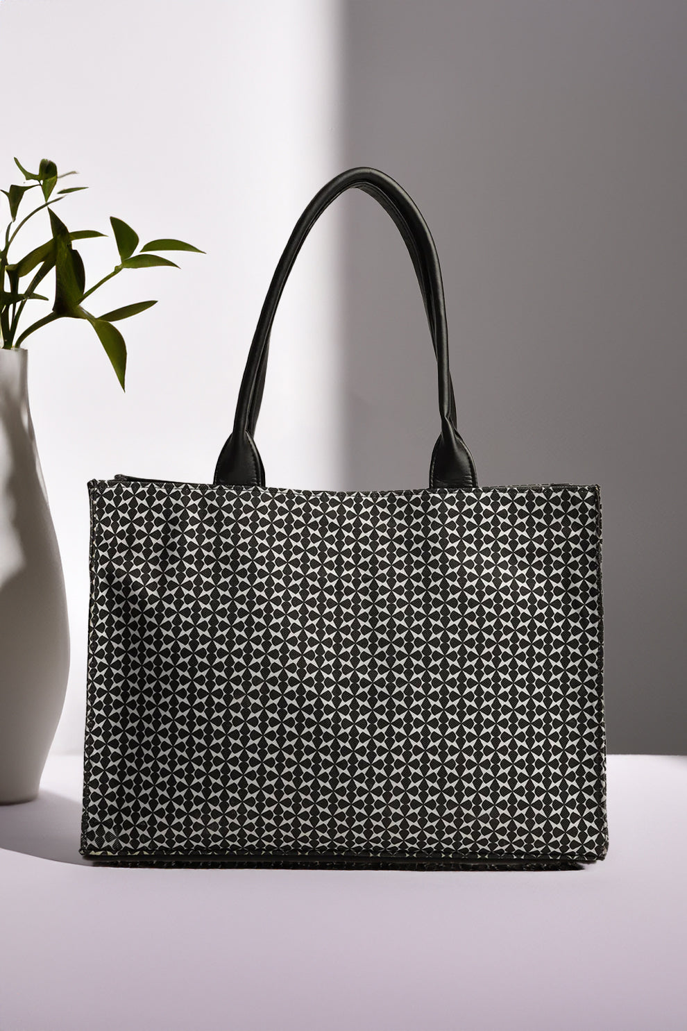 Trendy Canvas Tote Bag women Pakistan