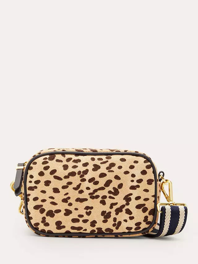 Fineur - Cheetah Print Crossbody Bags