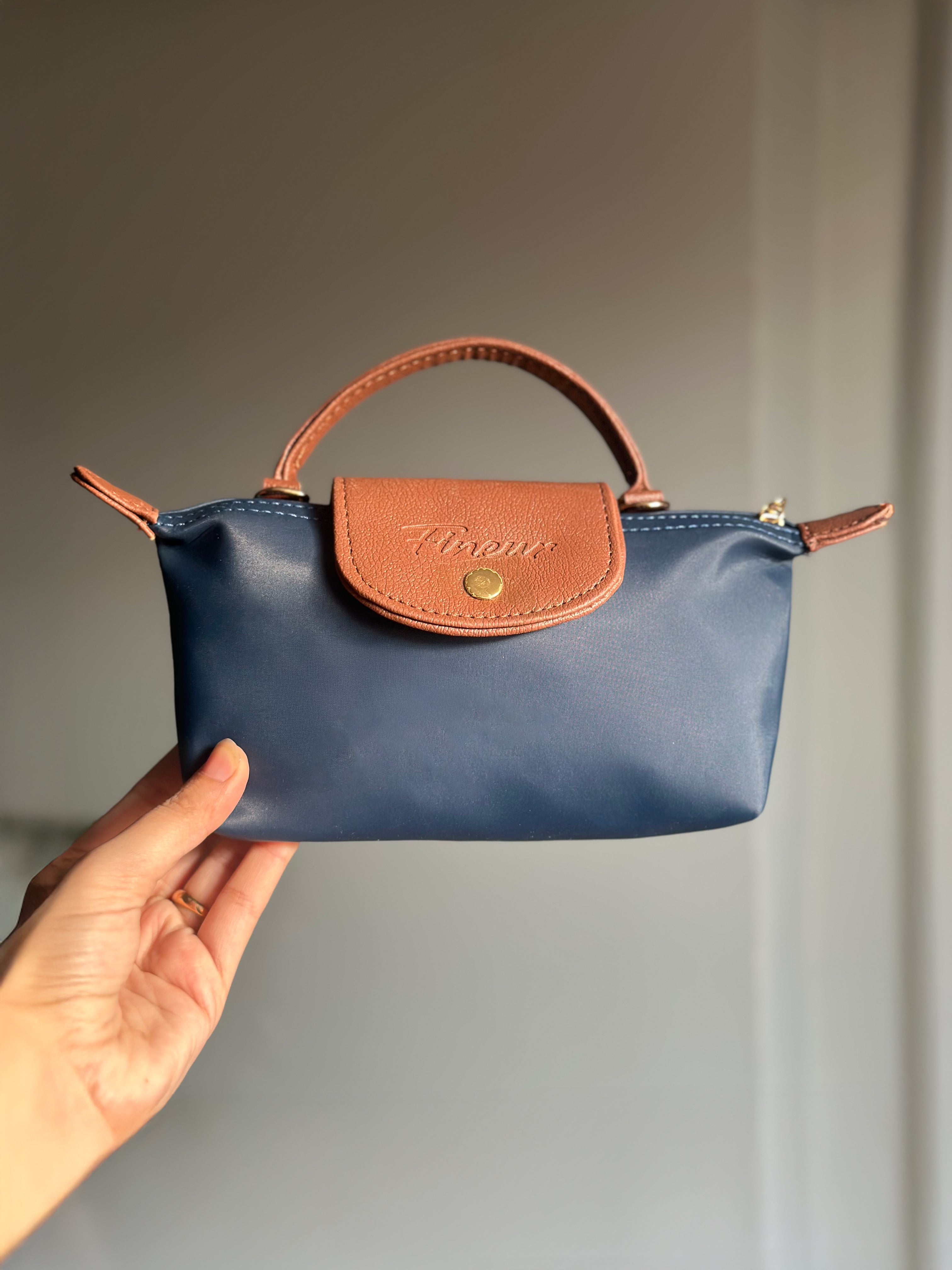 Fineur Crossbody Champ - Navy Blue