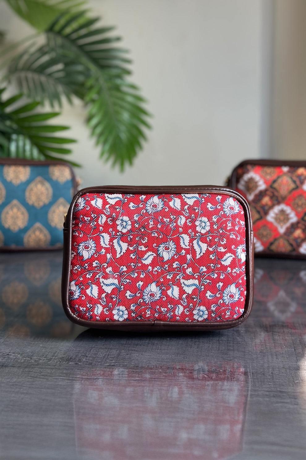 Fineur Crossbody Ruby Petals