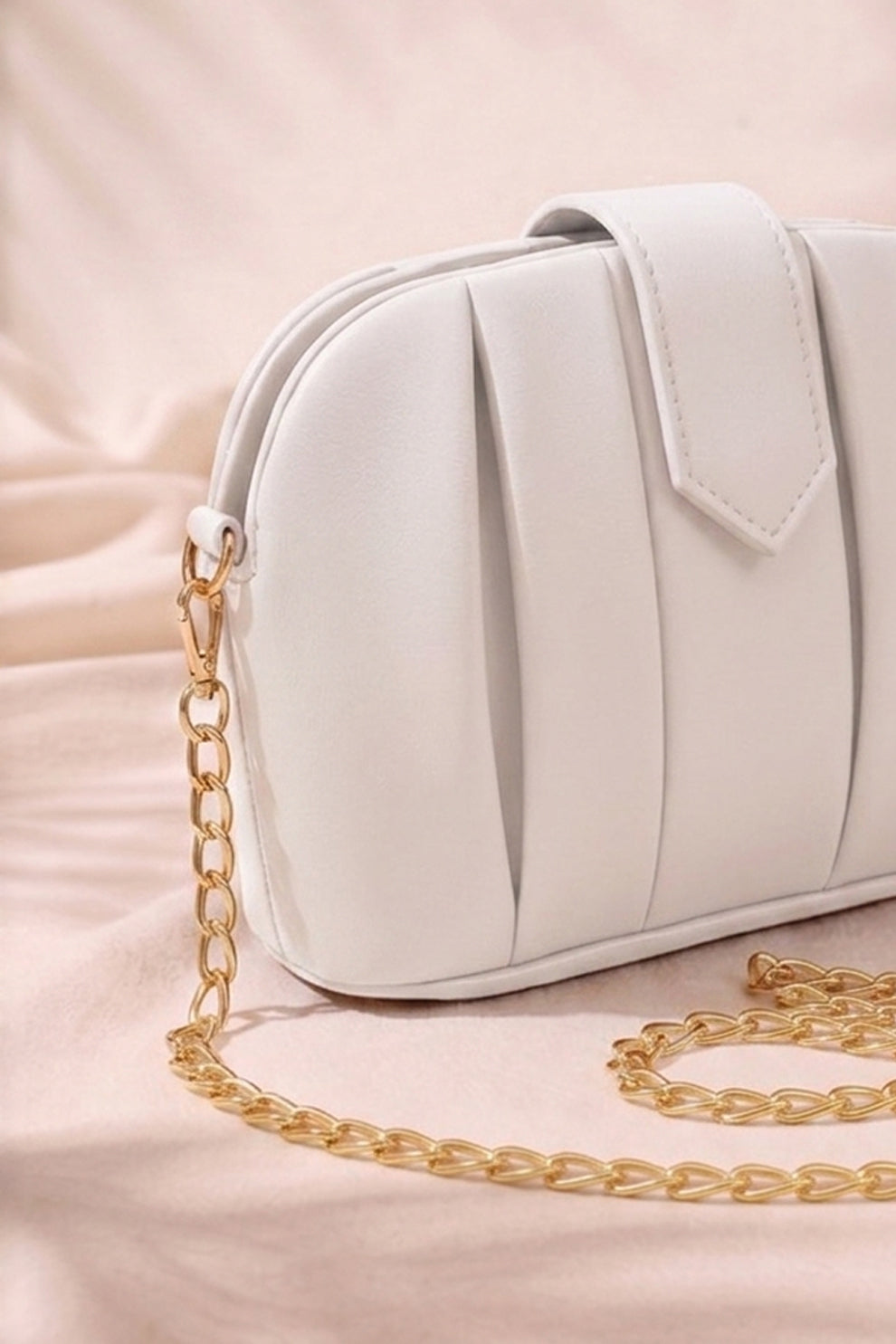 Fineur Crossbody Arc Flap - White