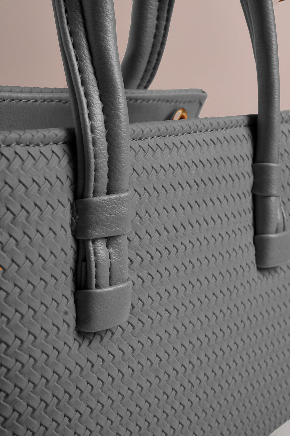 Fineur HandyZip handbag for women in Pakistan