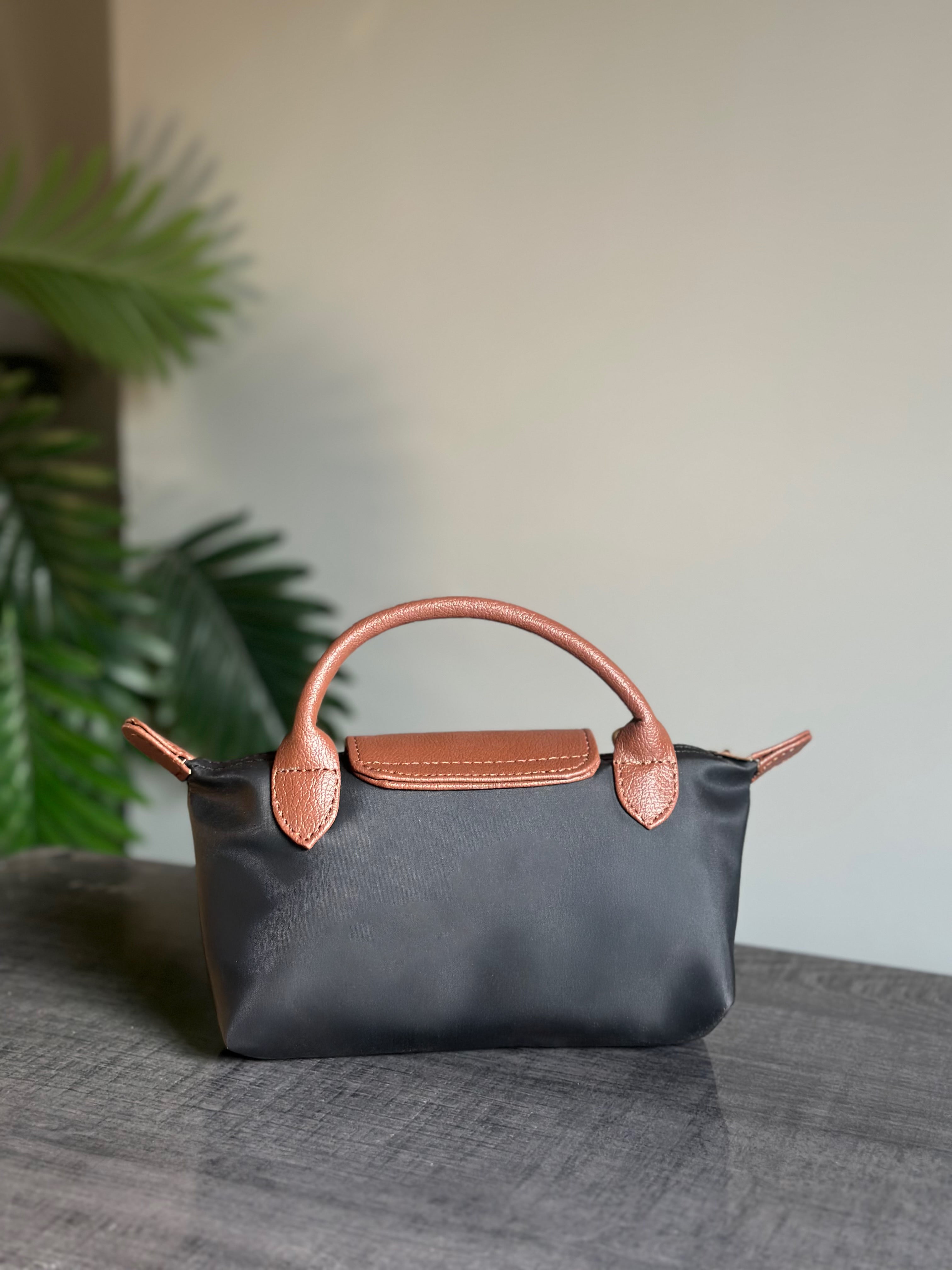 Fineur Crossbody Champ - Black