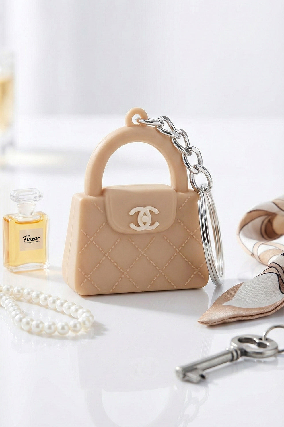 Fineur Keychain - Mini Diva