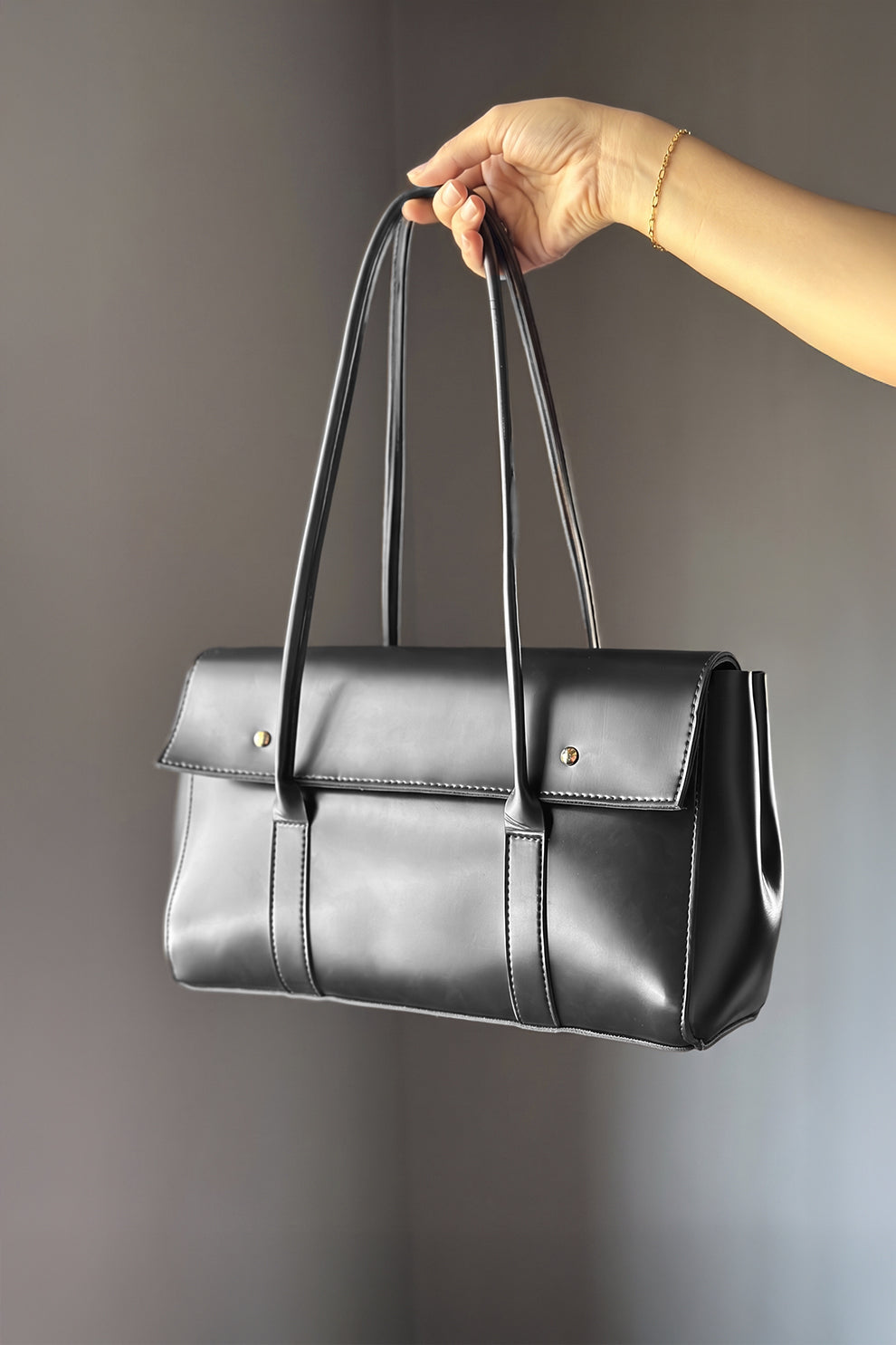Fineur Shoulder Bag Mari - Black