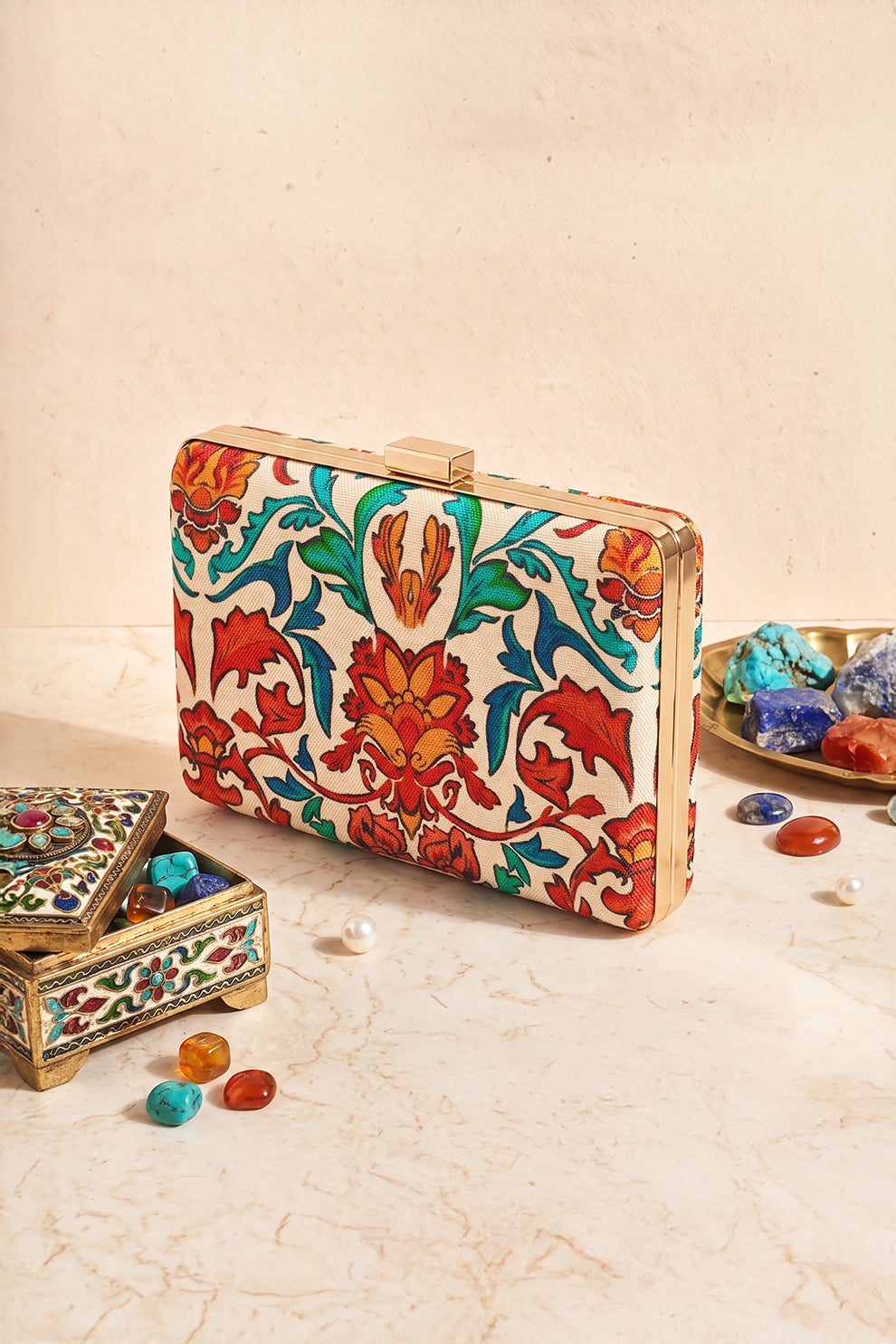 Fineur Clutch Antique Art