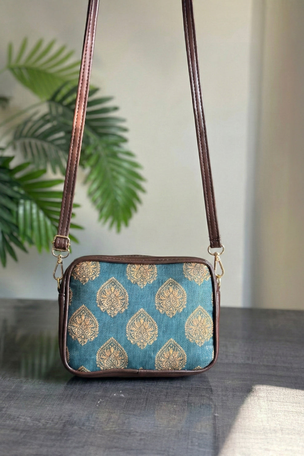 Fineur Crossbody Emerald Motif