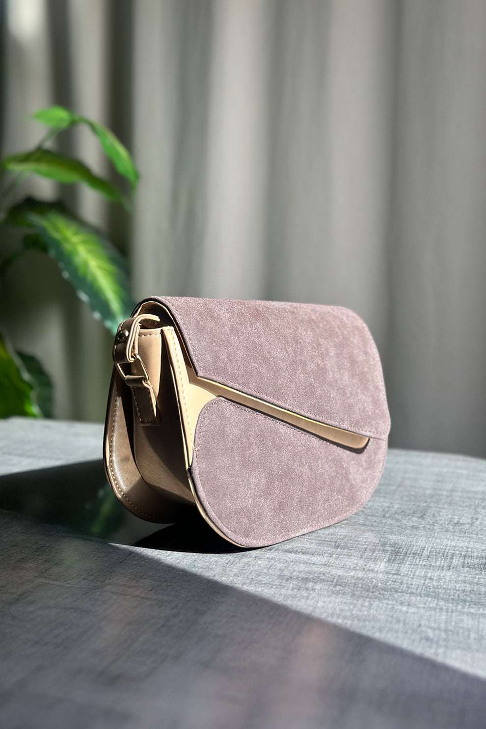 Fineur Sling Shoulder Bag Lumes - Dark Brown