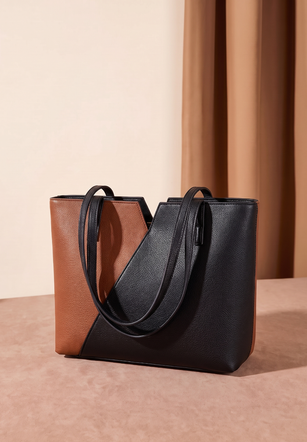 Fineur Tote Notch - Black and Brown