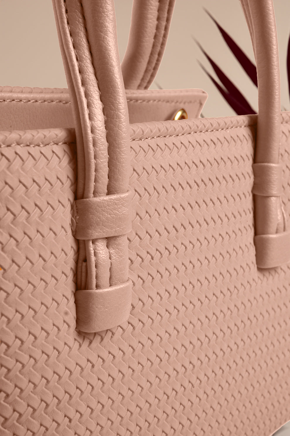 Fineur HandyZip handbag for women in Pakistan