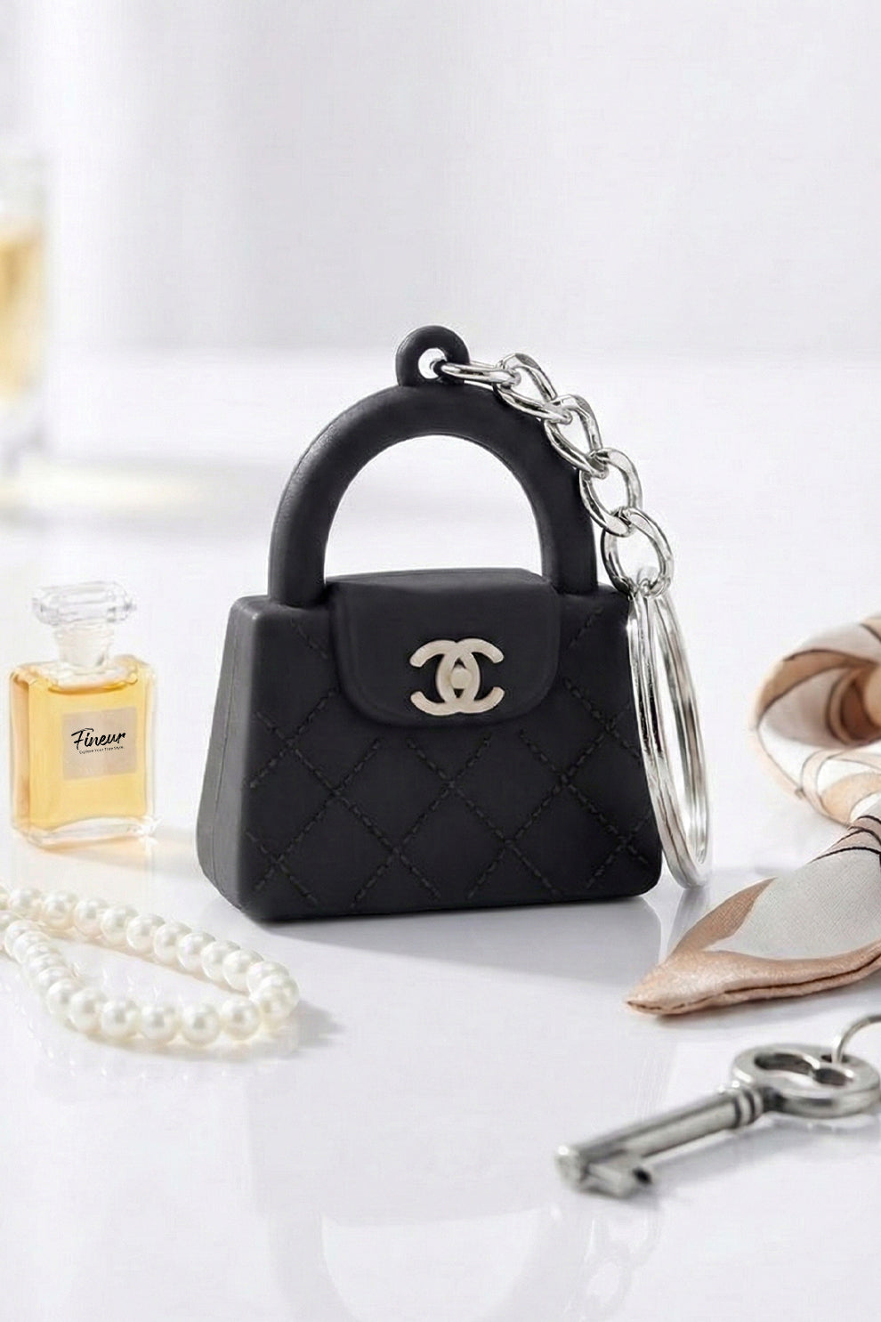 Fineur Keychain - Mini Diva