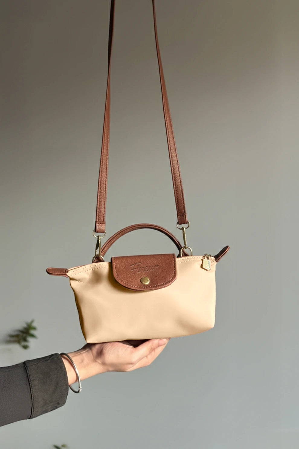 Fineur Crossbody Champ - Latte Beige