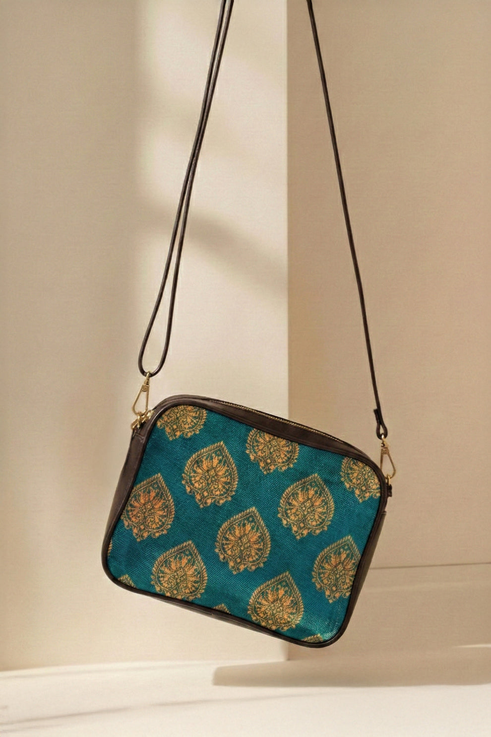Fineur Crossbody Emerald Motif
