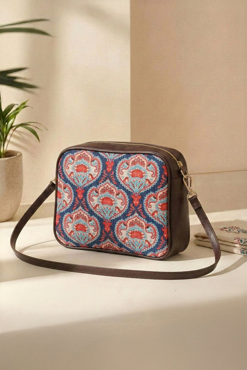 Fineur Crossbody Azure Petal