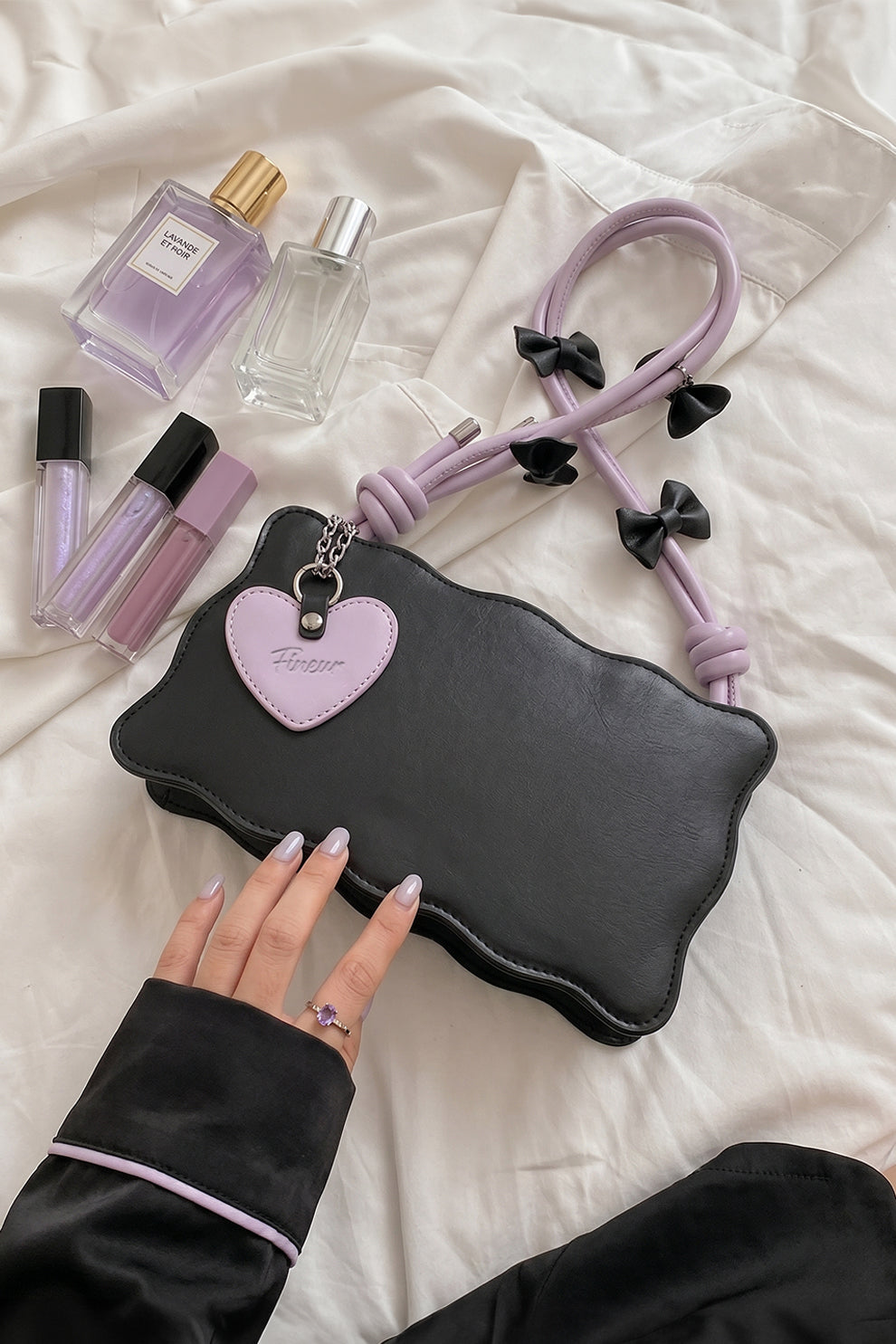 Fineur Handbag Baggie - Black (Lilac Strap)