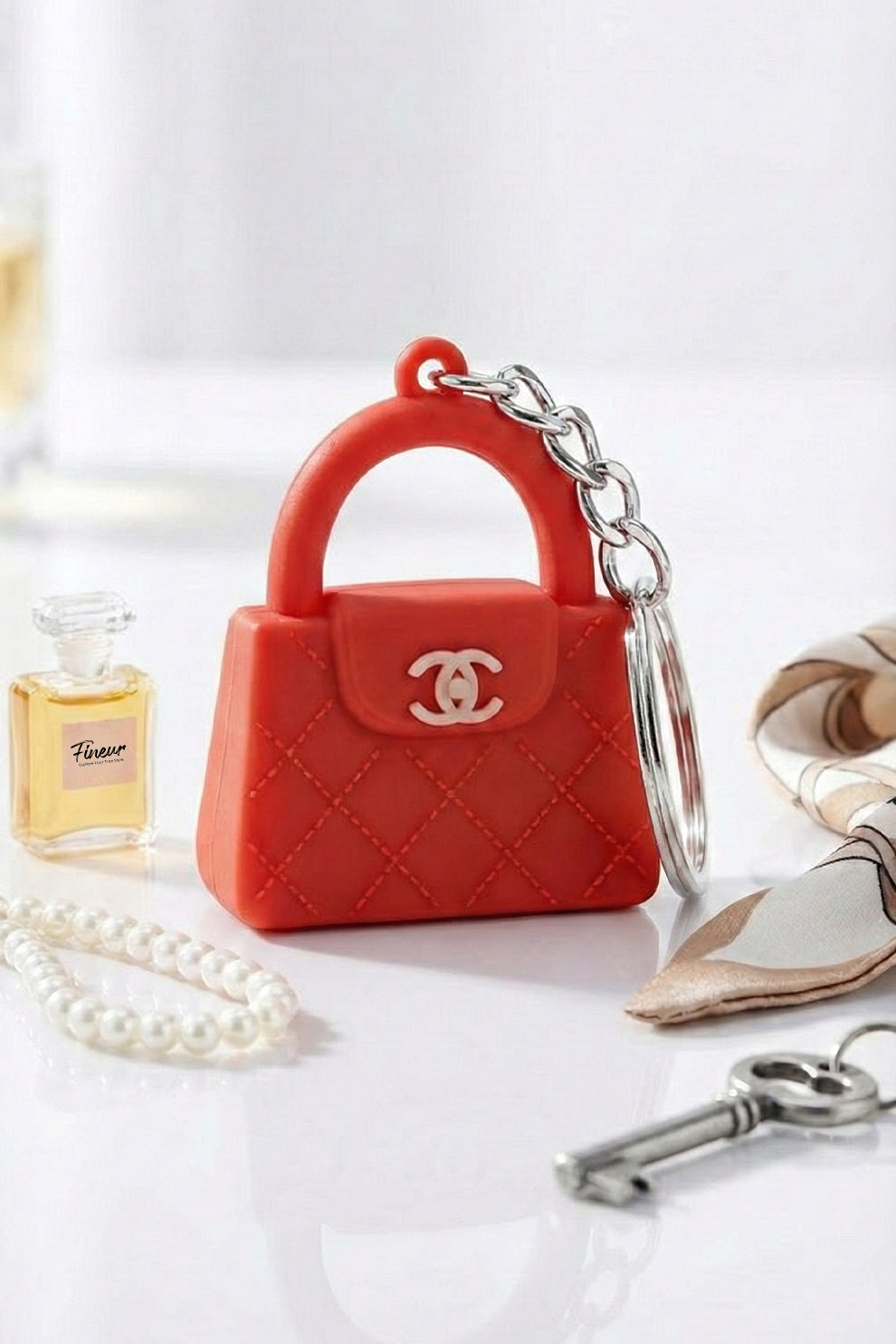 Fineur Keychain - Mini Diva