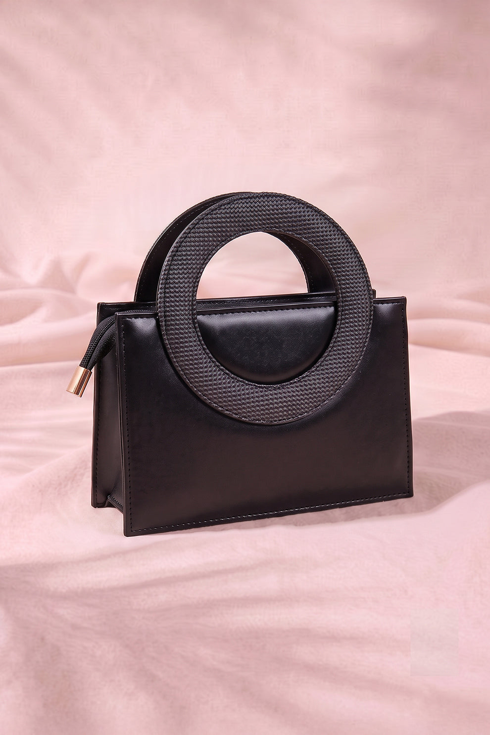 Fineur Handbag O-Ring - Black