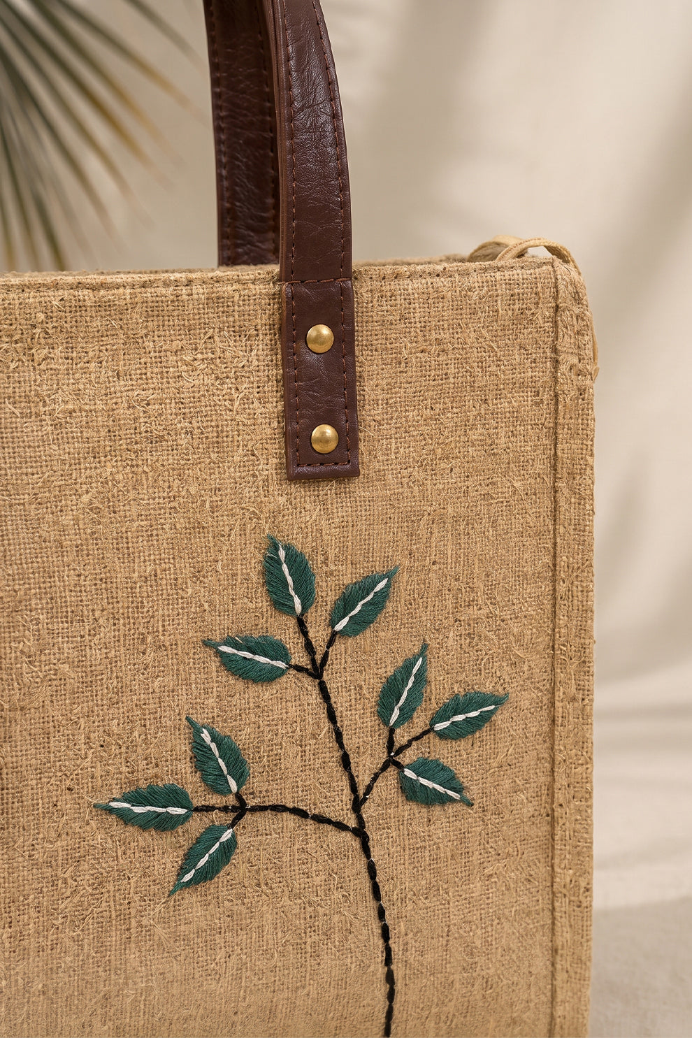 Fineur Handbag Willow - Hand Embroidered