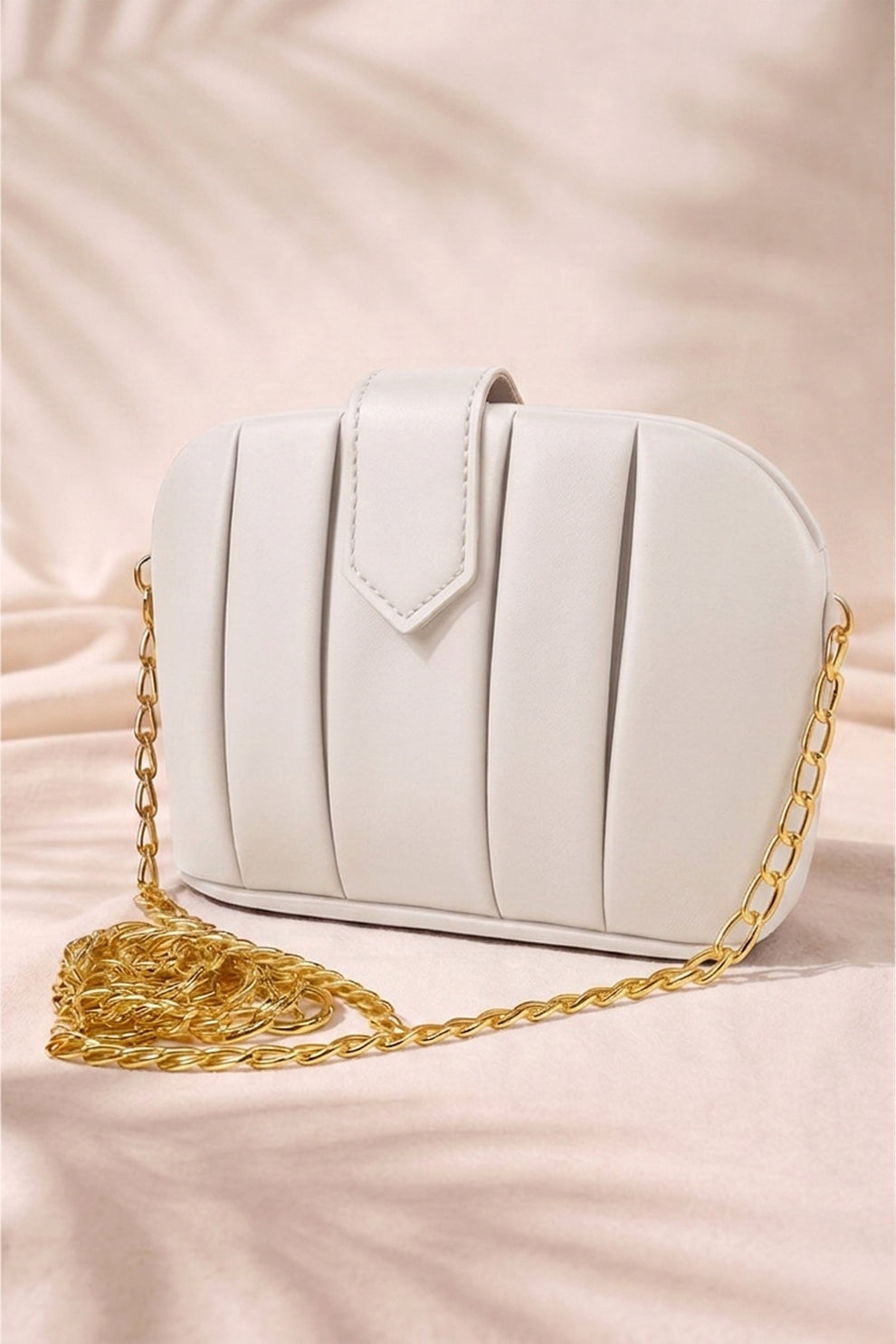 Fineur Crossbody Arc Flap - White