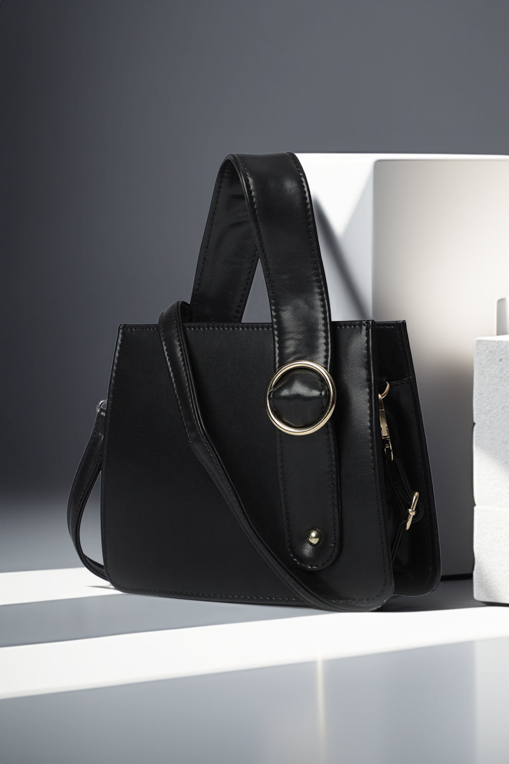 Trendy women’s handbag in Black