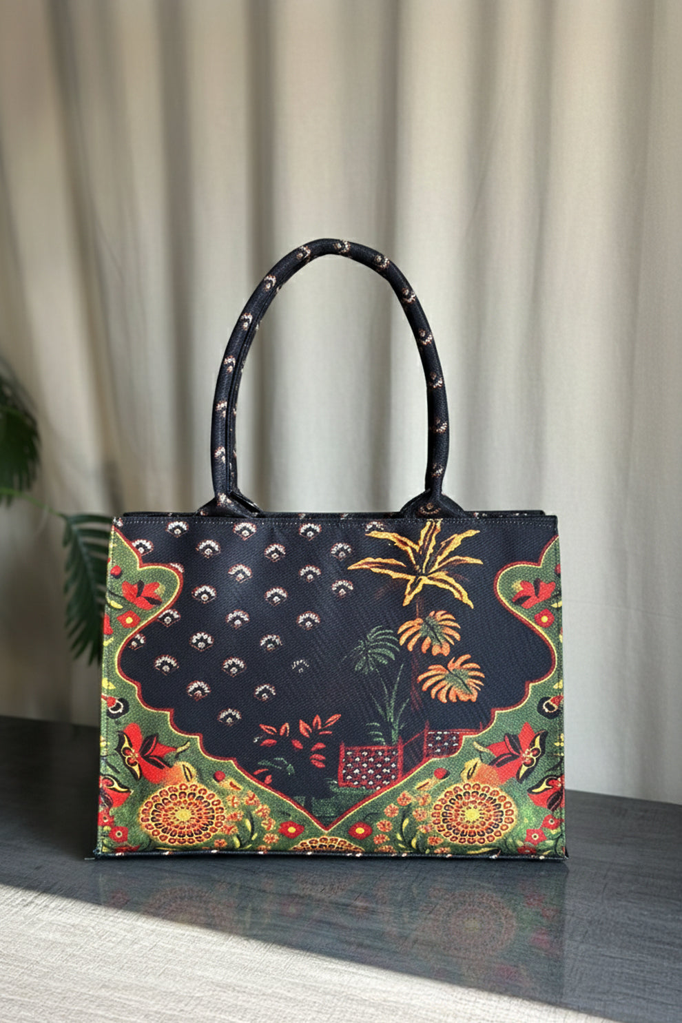 Fineur Canvas Tote Date Palm
