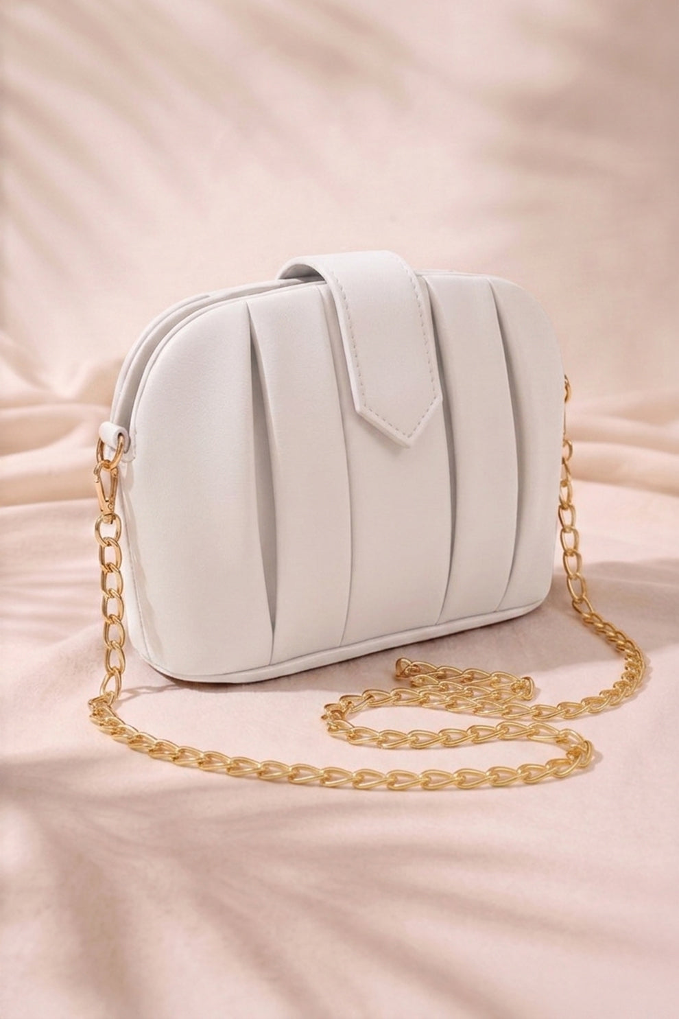 Fineur Crossbody Arc Flap - White
