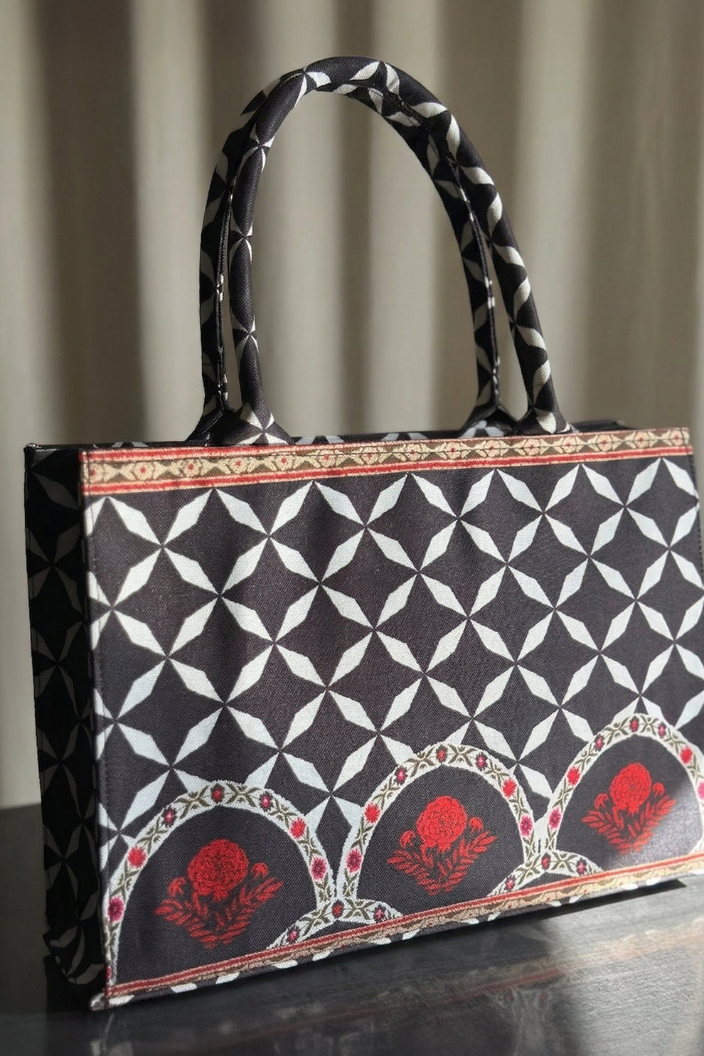 Fineur Canvas Tote Eclipse Floral