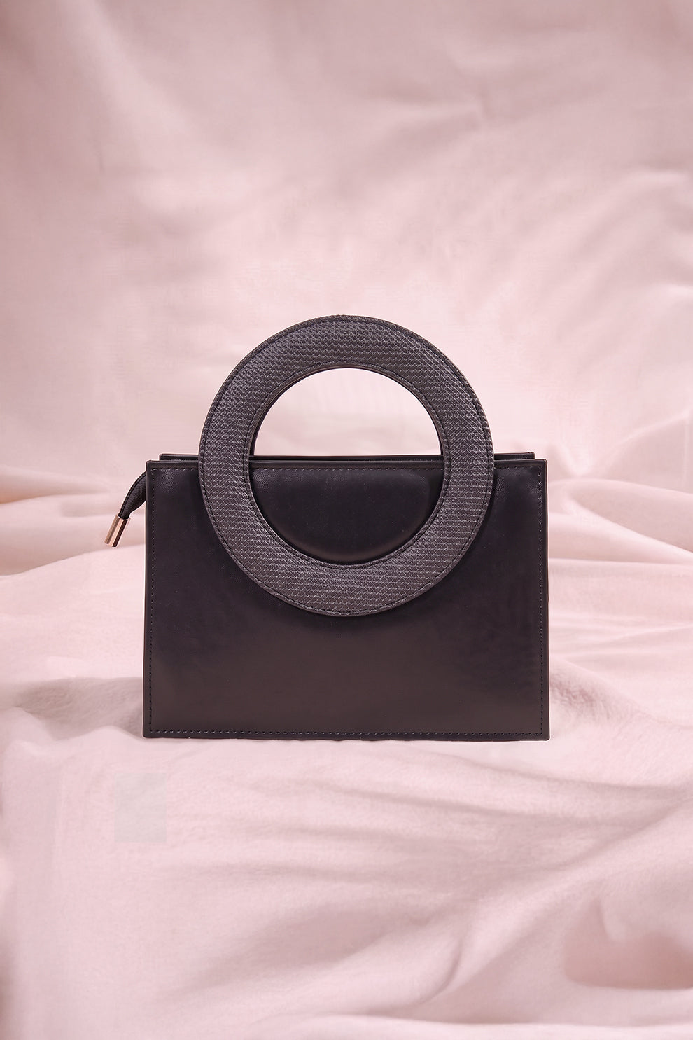 Fineur Handbag O-Ring - Black