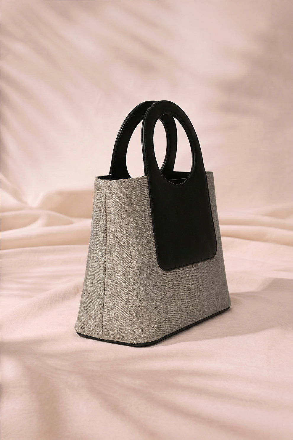 Fineur Halo Jute Shoulder Bag - Grey