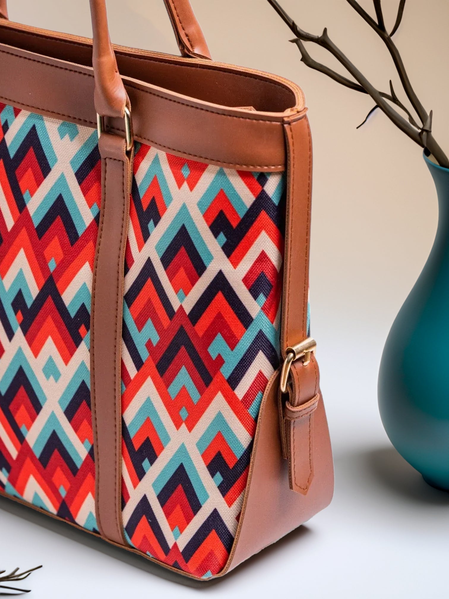 Daily Use Canvas Strap Bag