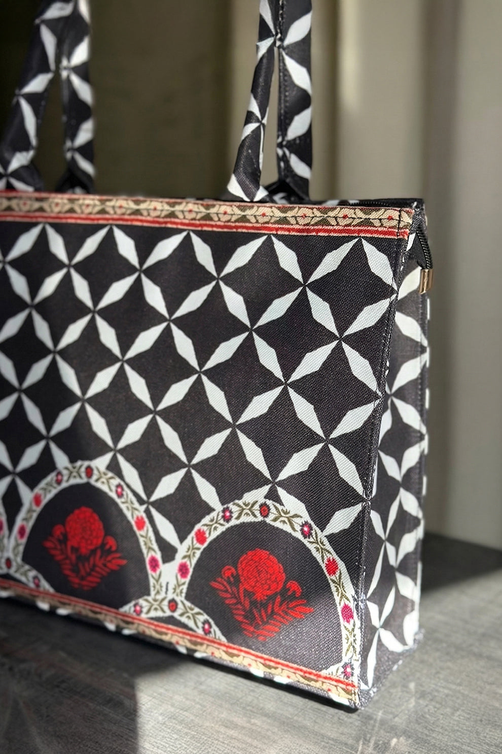 Fineur Canvas Tote Eclipse Floral