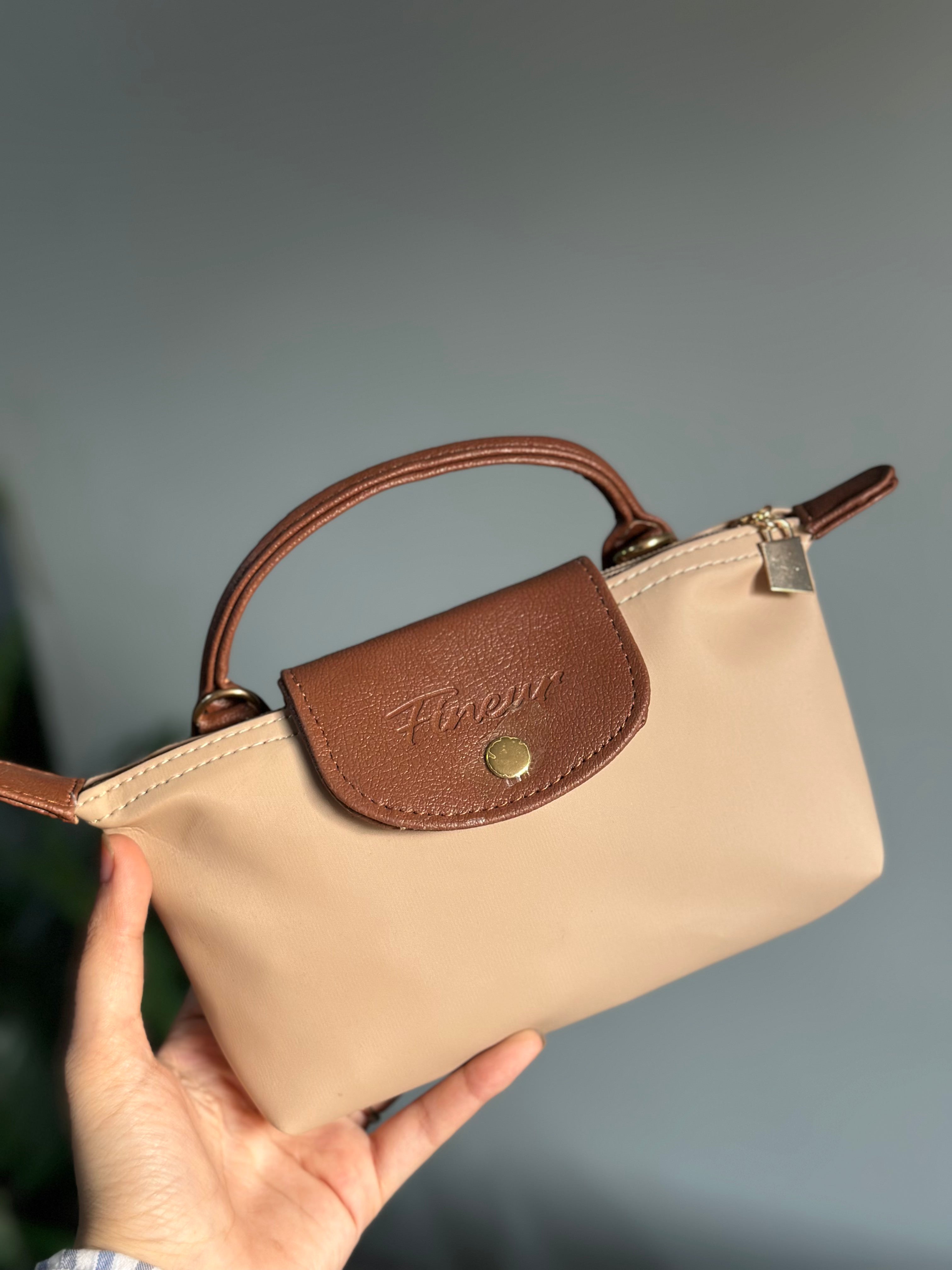 Fineur Crossbody Champ - Latte Beige