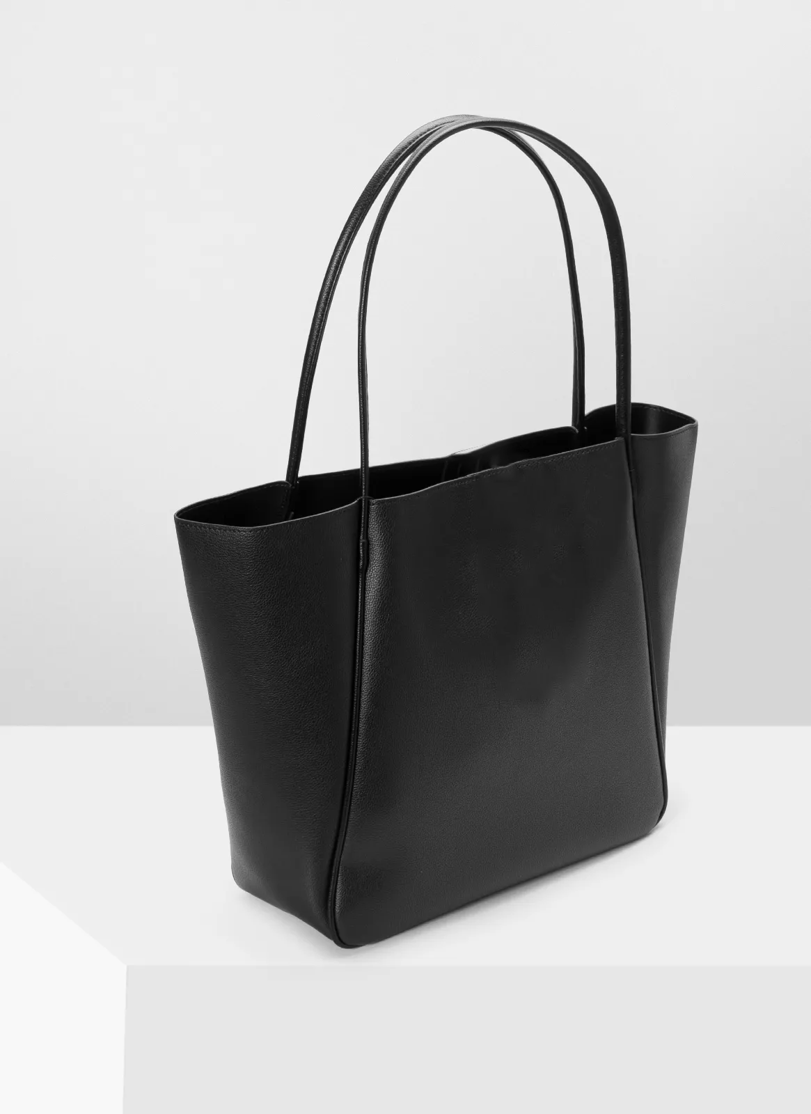 Fineur - The New Pyramid - Black Tote Bag