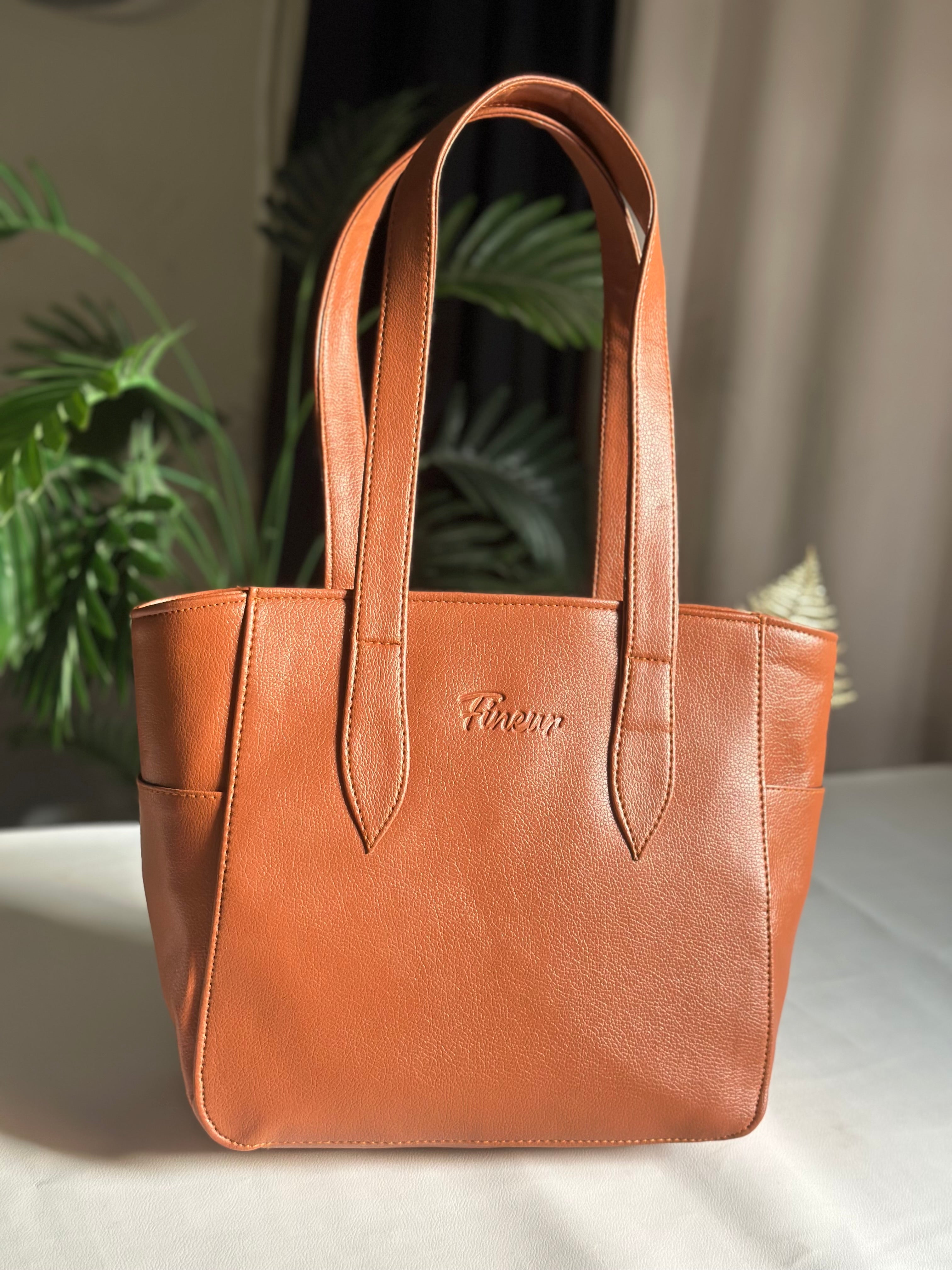 Fineur Shoulder Bag Rust