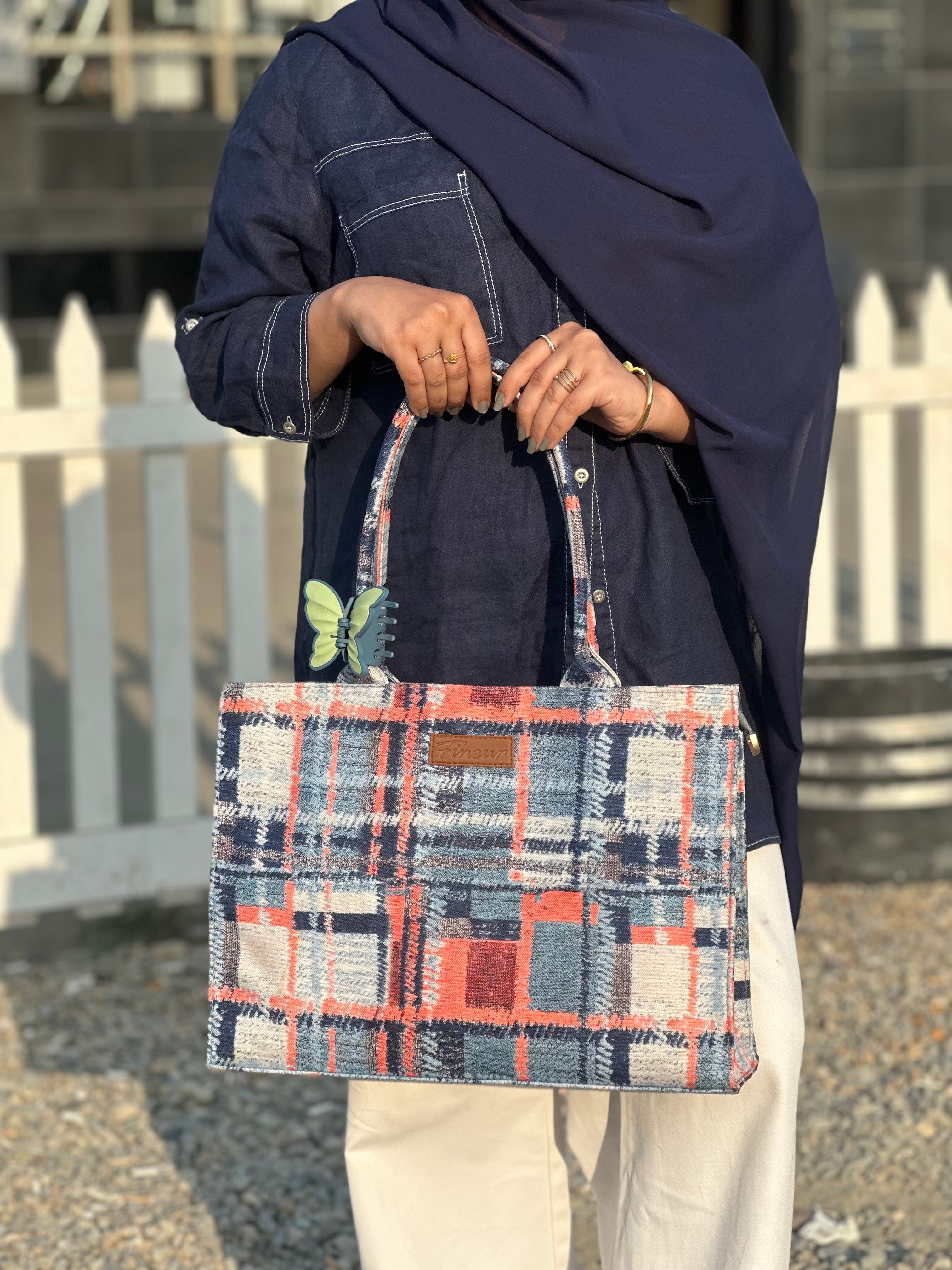 Fineur Canvas Tote Check Mate
