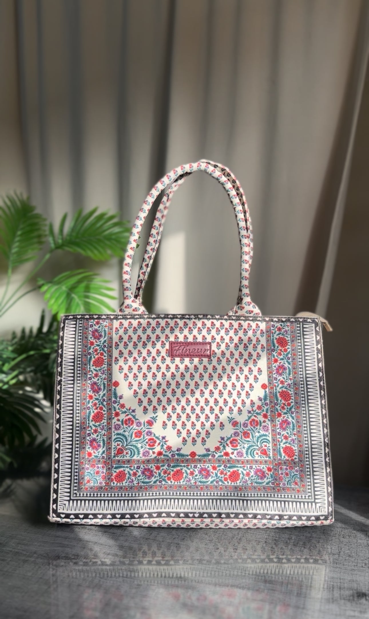 Fineur Canvas Tote Mehraab