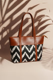 Fineur - ZigWave Shoulder Canvas Bag - Brown